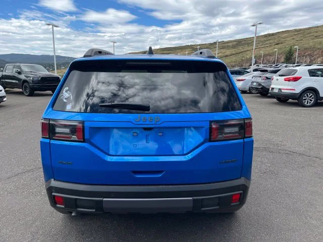 Used 2026 Hydro Blue Pearlcoat Jeep Laredo image 9