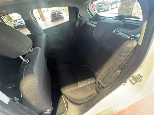Used 2020 White Chevrolet 1LT image 18