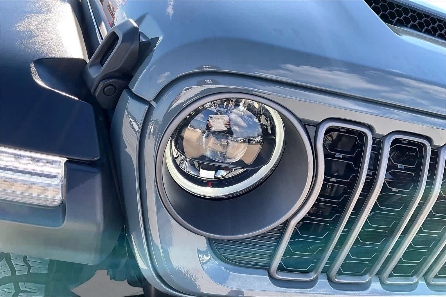 Used 2026 Anvil Clearcoat Jeep Mojave image 28