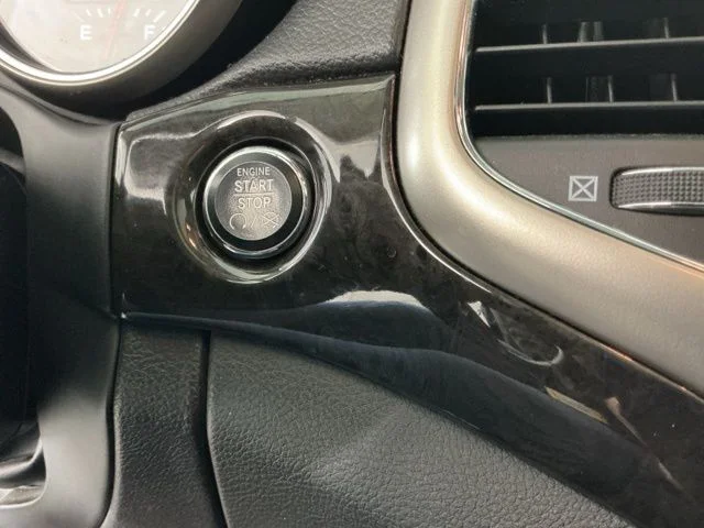 Used 2013 Brilliant Black Crystal Pearl Jeep Laredo image 23