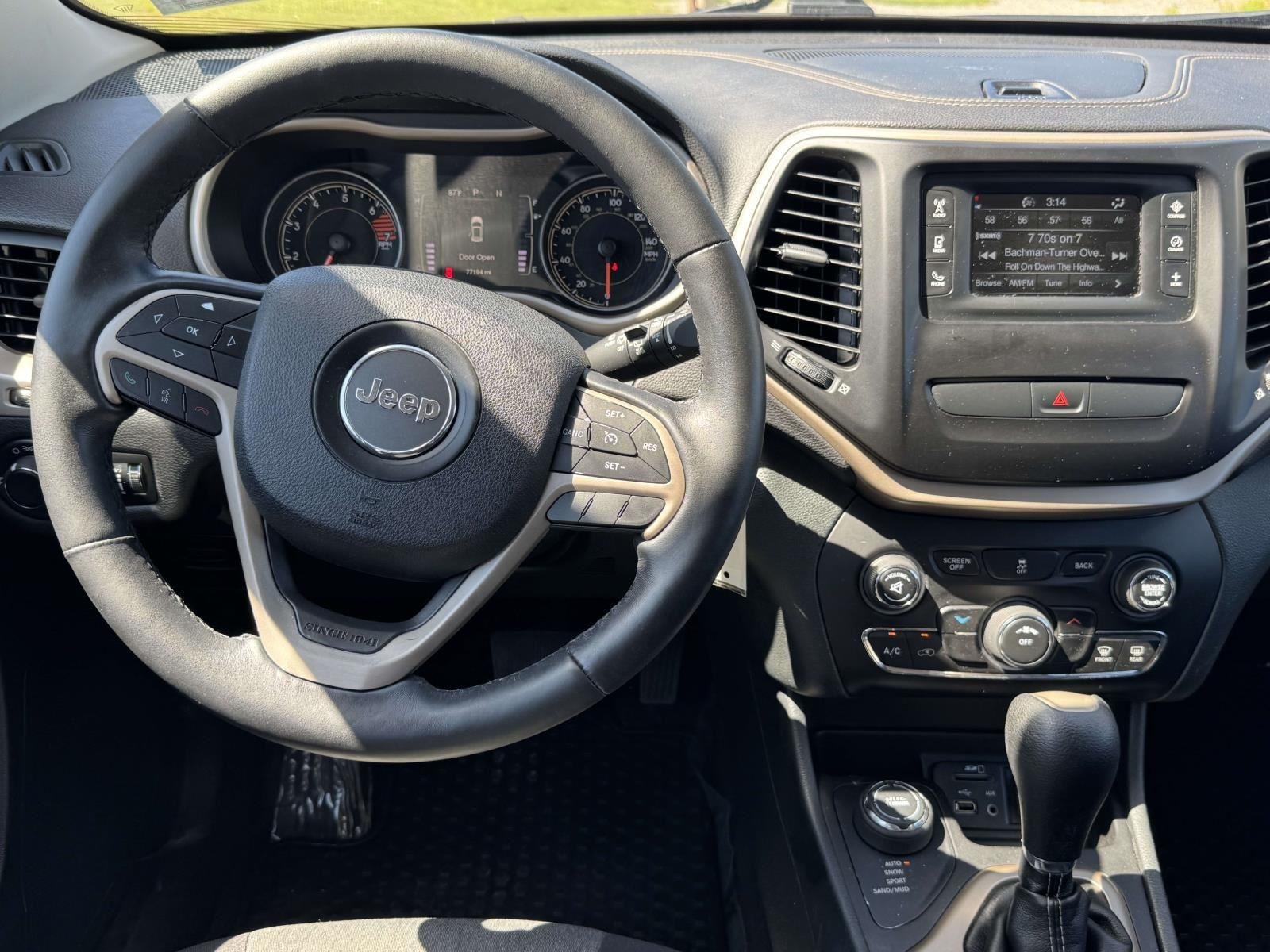Used 2016 Jeep Cherokee Sport with VIN 1C4PJMAB5GW299494 for sale in Martinsburg, WV