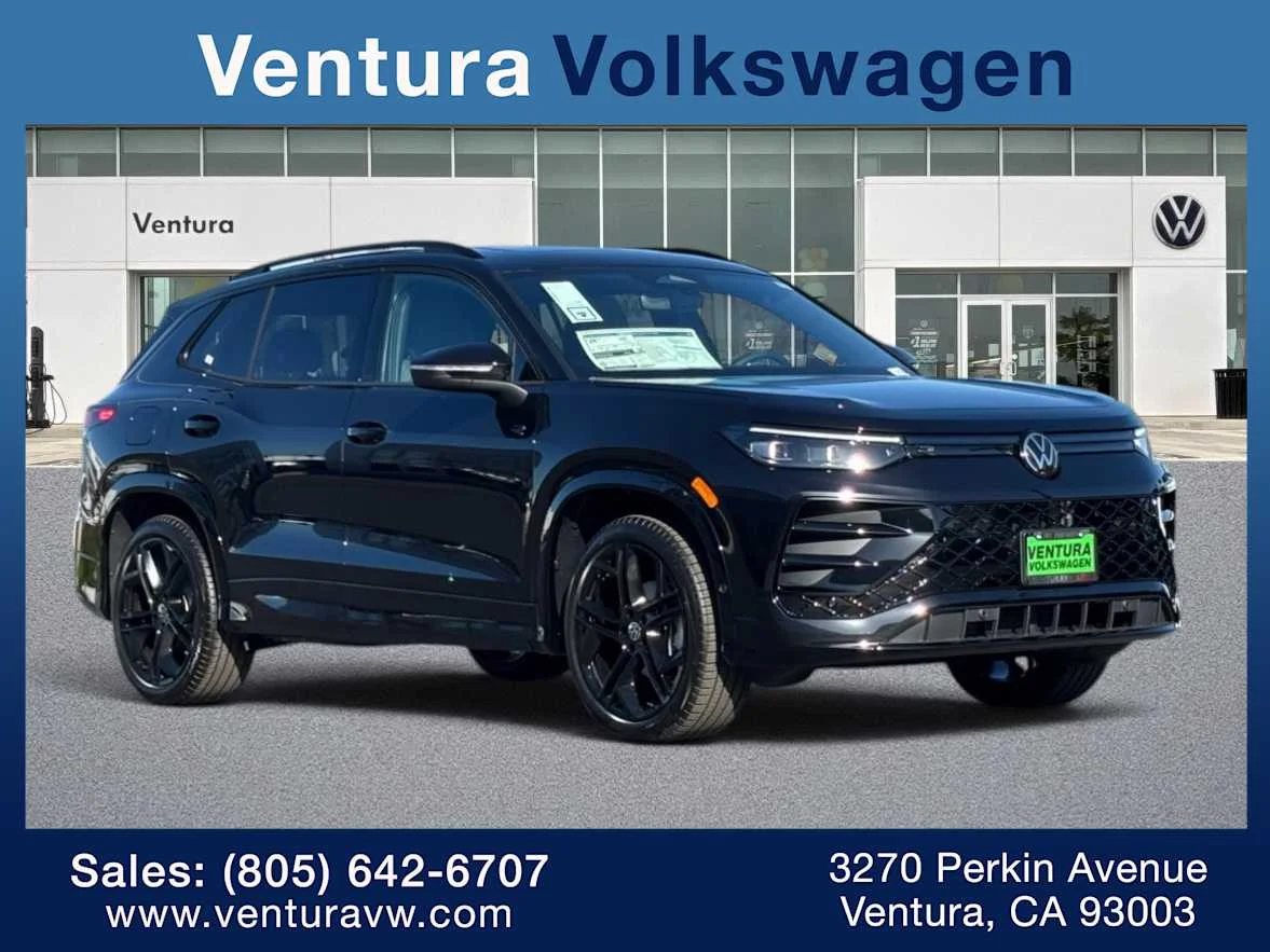 2026 Volkswagen Tiguan 2.0T SE R-Line Black's photo