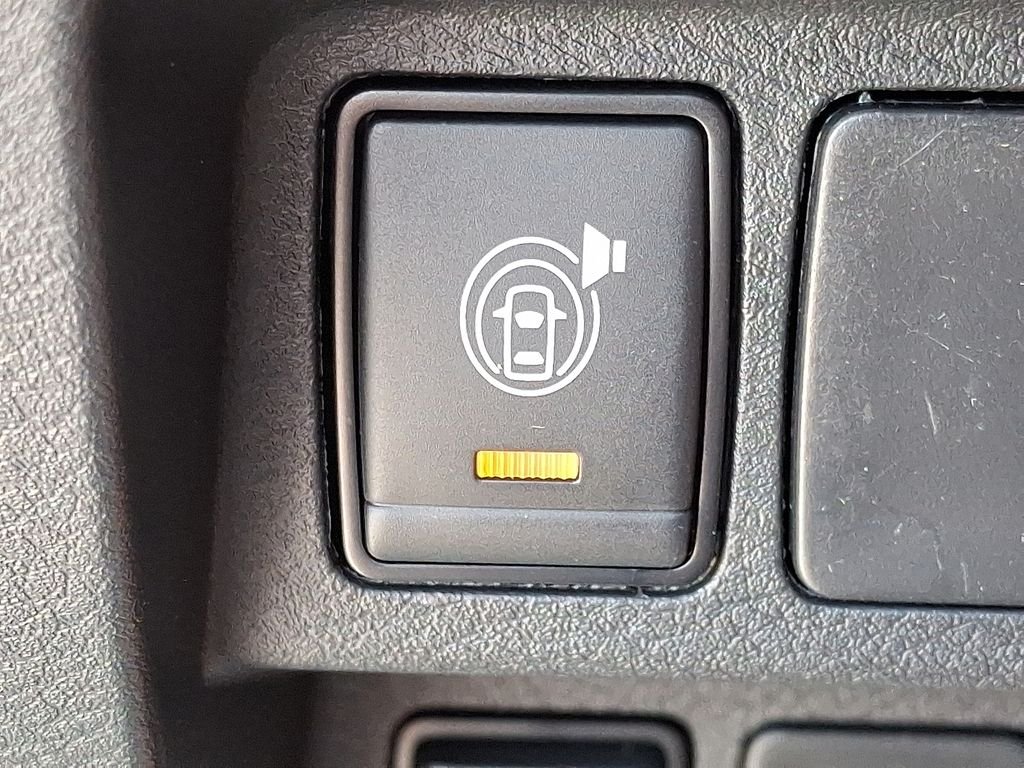 2026 Nissan Frontier — photo 17