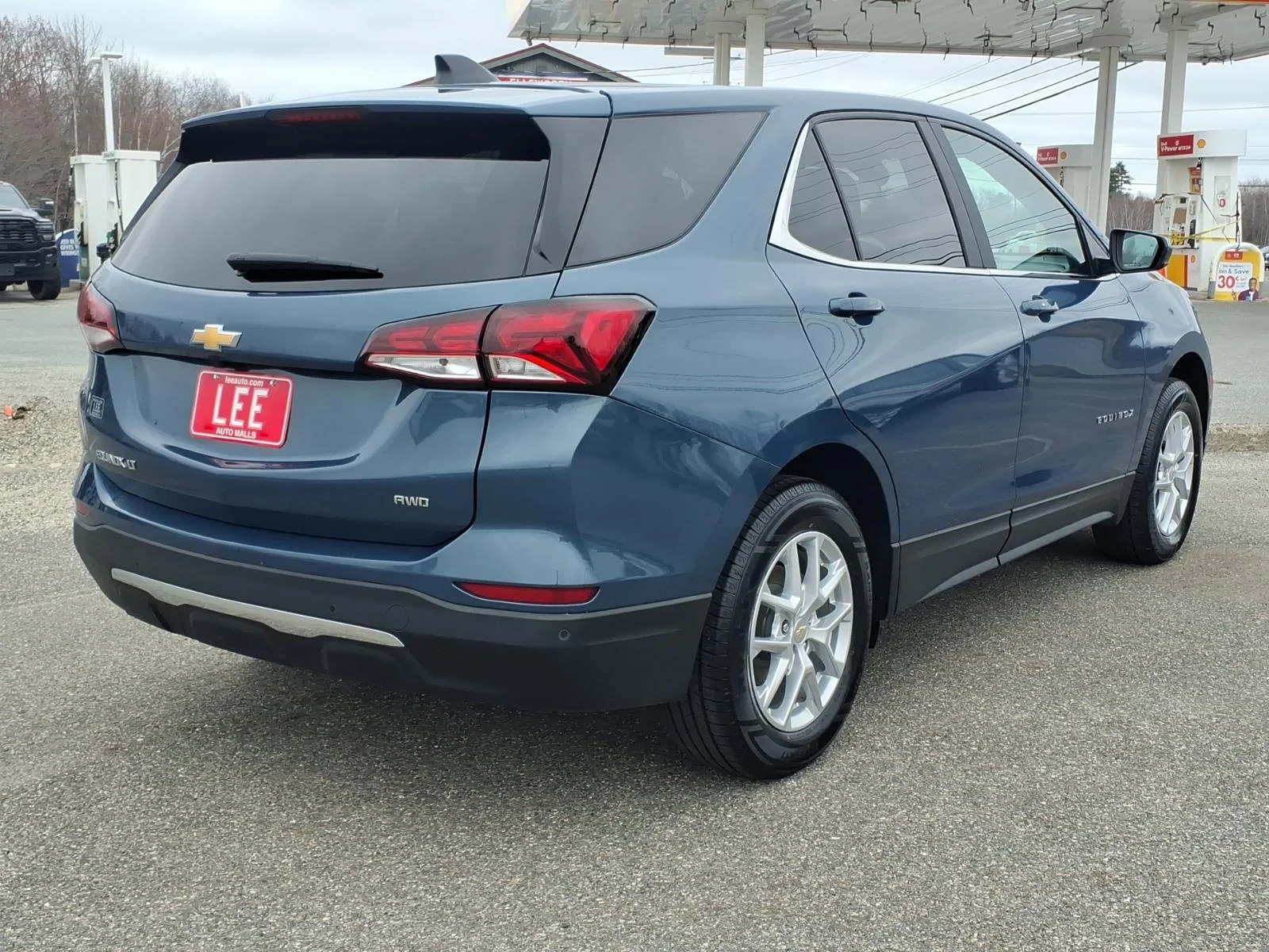Used 2024 Lakeshore Blue Chevrolet LT image 5