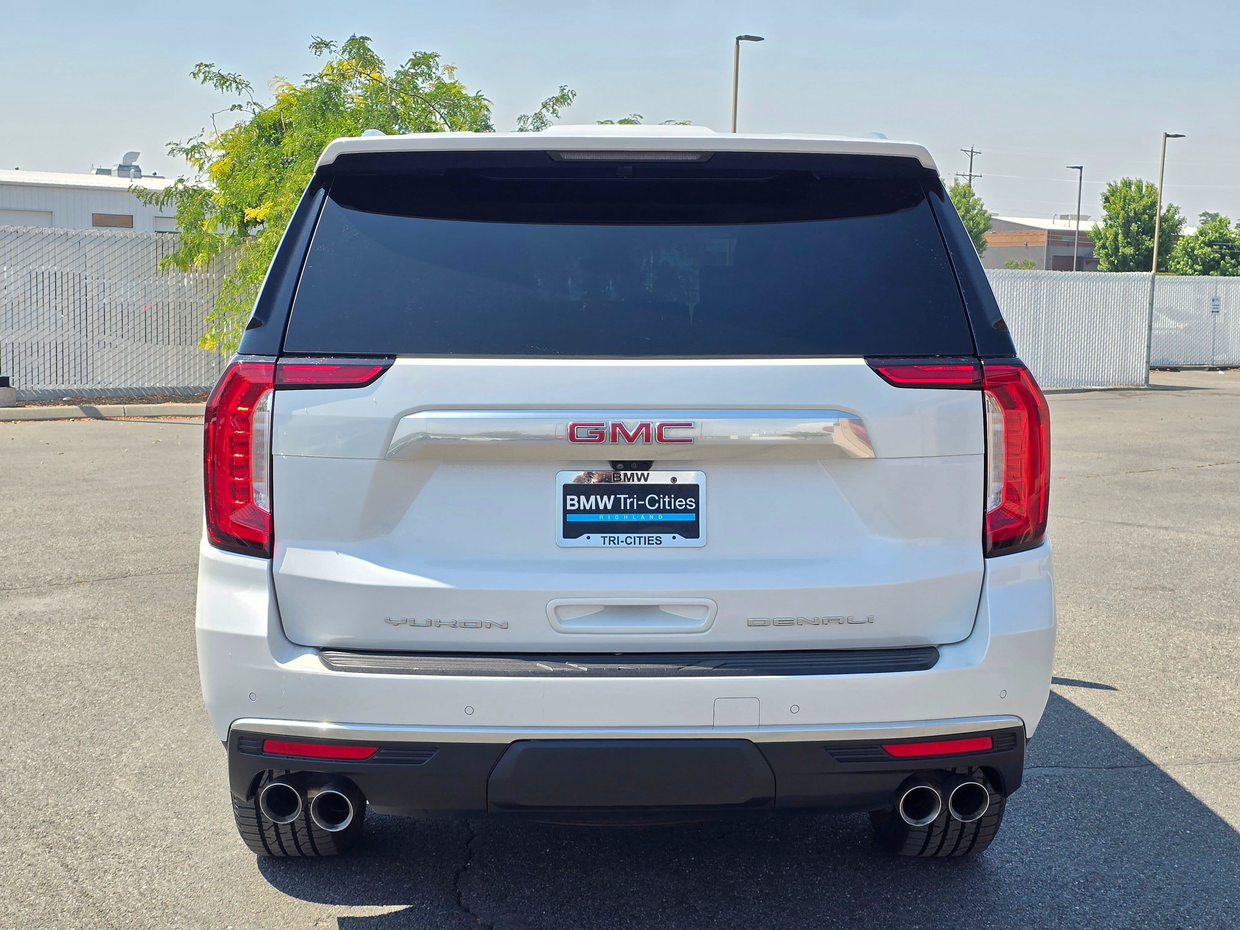 Used 2024 White Frost Tricoat GMC Denali image 5
