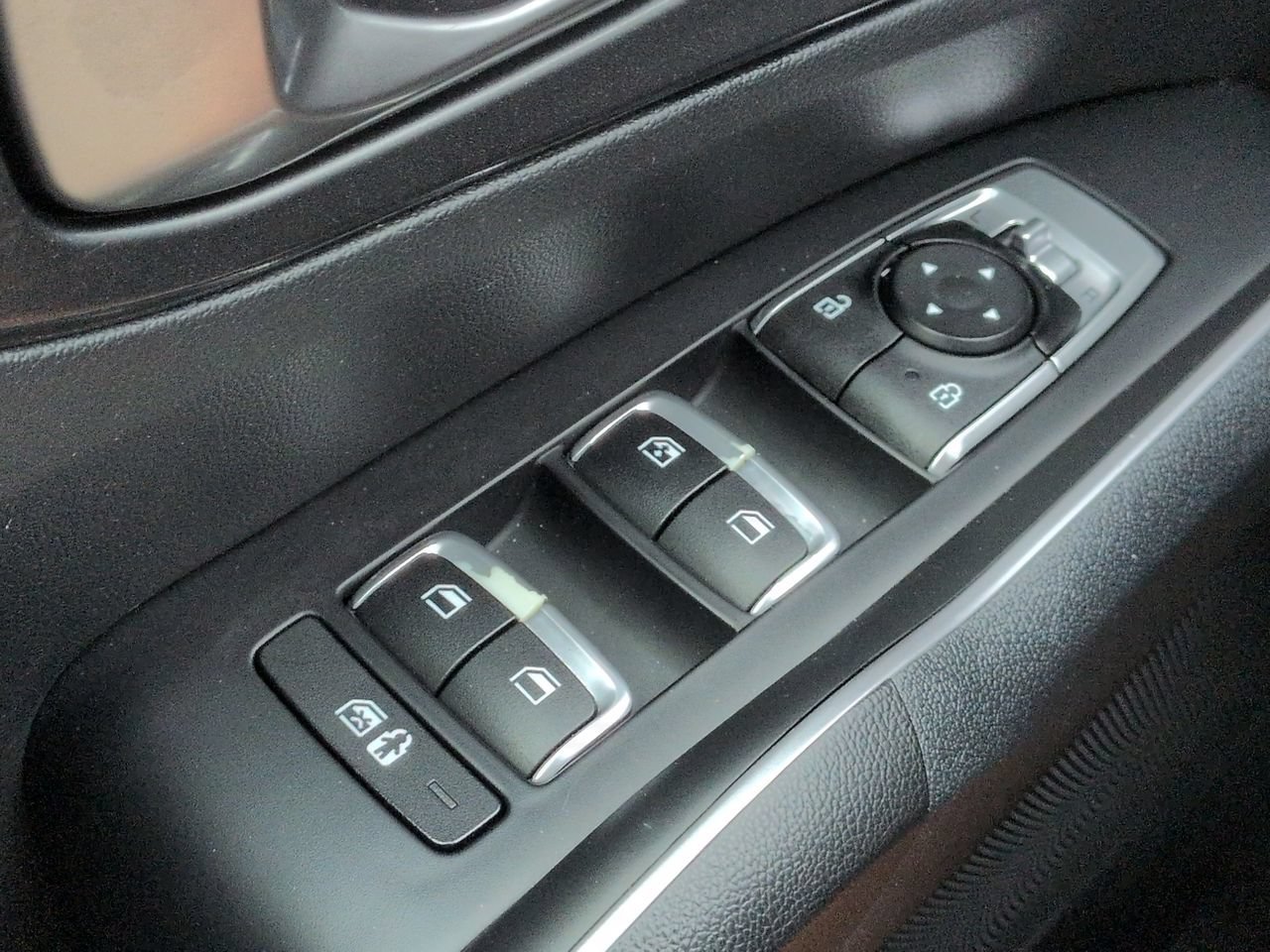 Certified Used 2023 Ebony Black Kia LX image 25