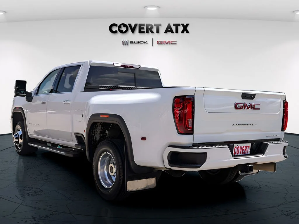 Used 2022 White GMC Denali image 6