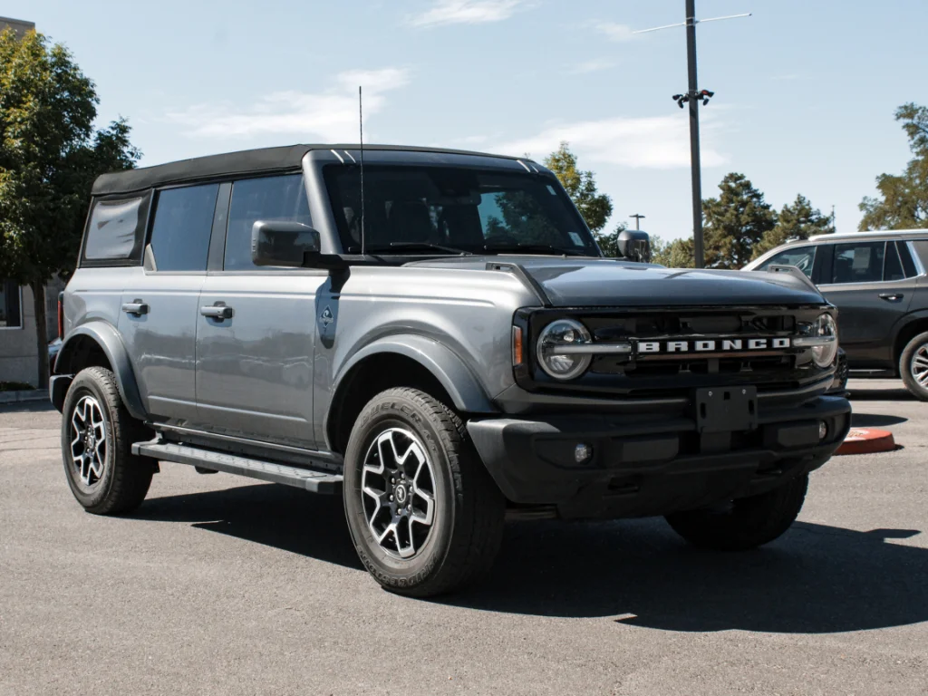 Used 2024 Carbonized Gray Metallic Ford Outer Banks image 3