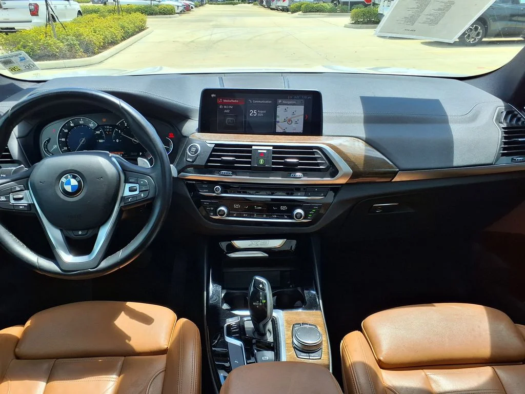 Used 2019 White BMW sDrive30i image 25