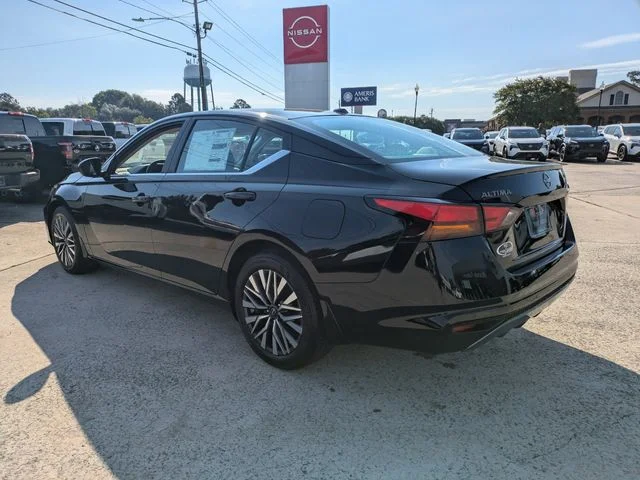 New 2026 Super Black Nissan SV image 6