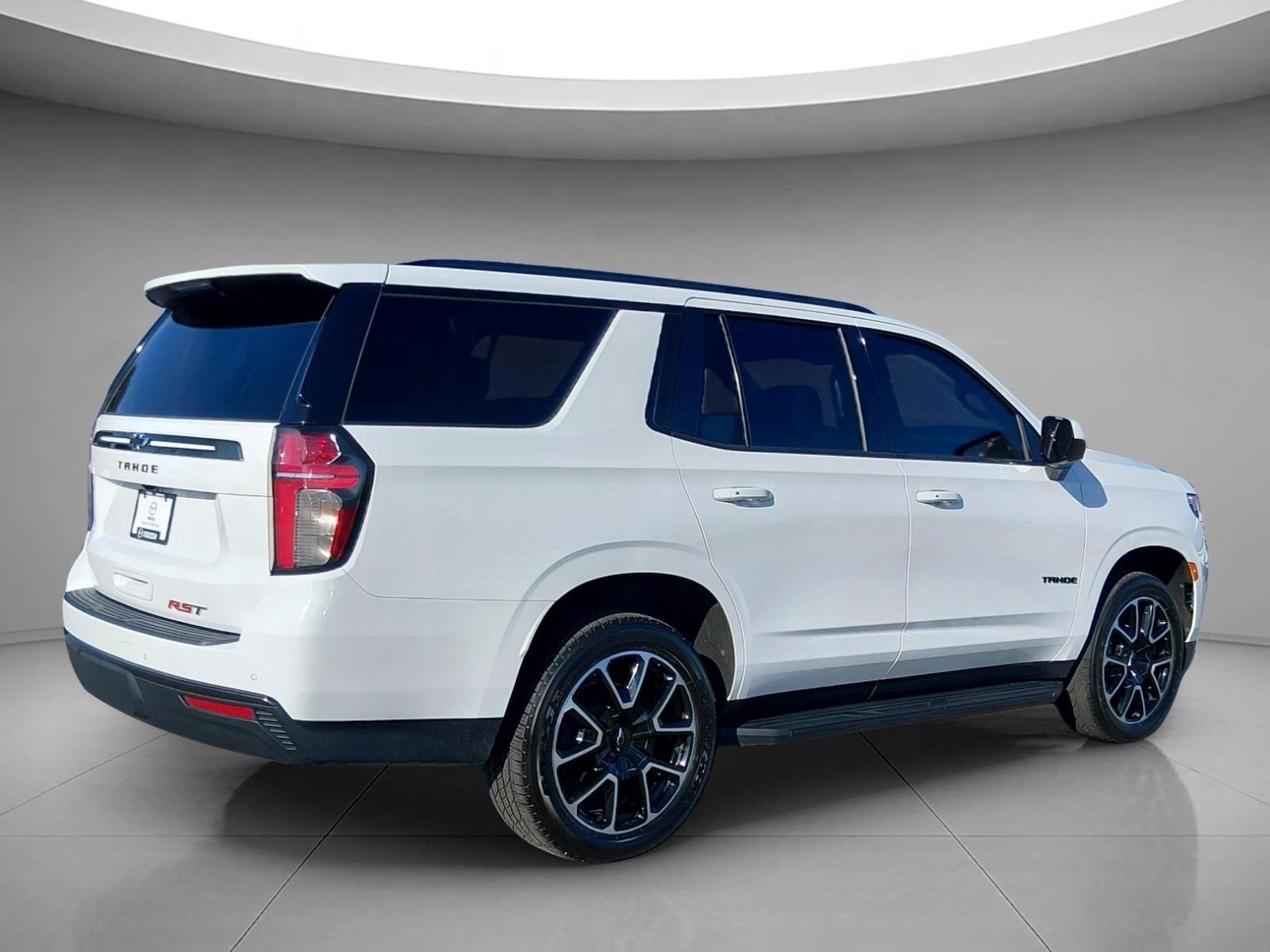 Used 2021 Summit White Chevrolet RST image 5