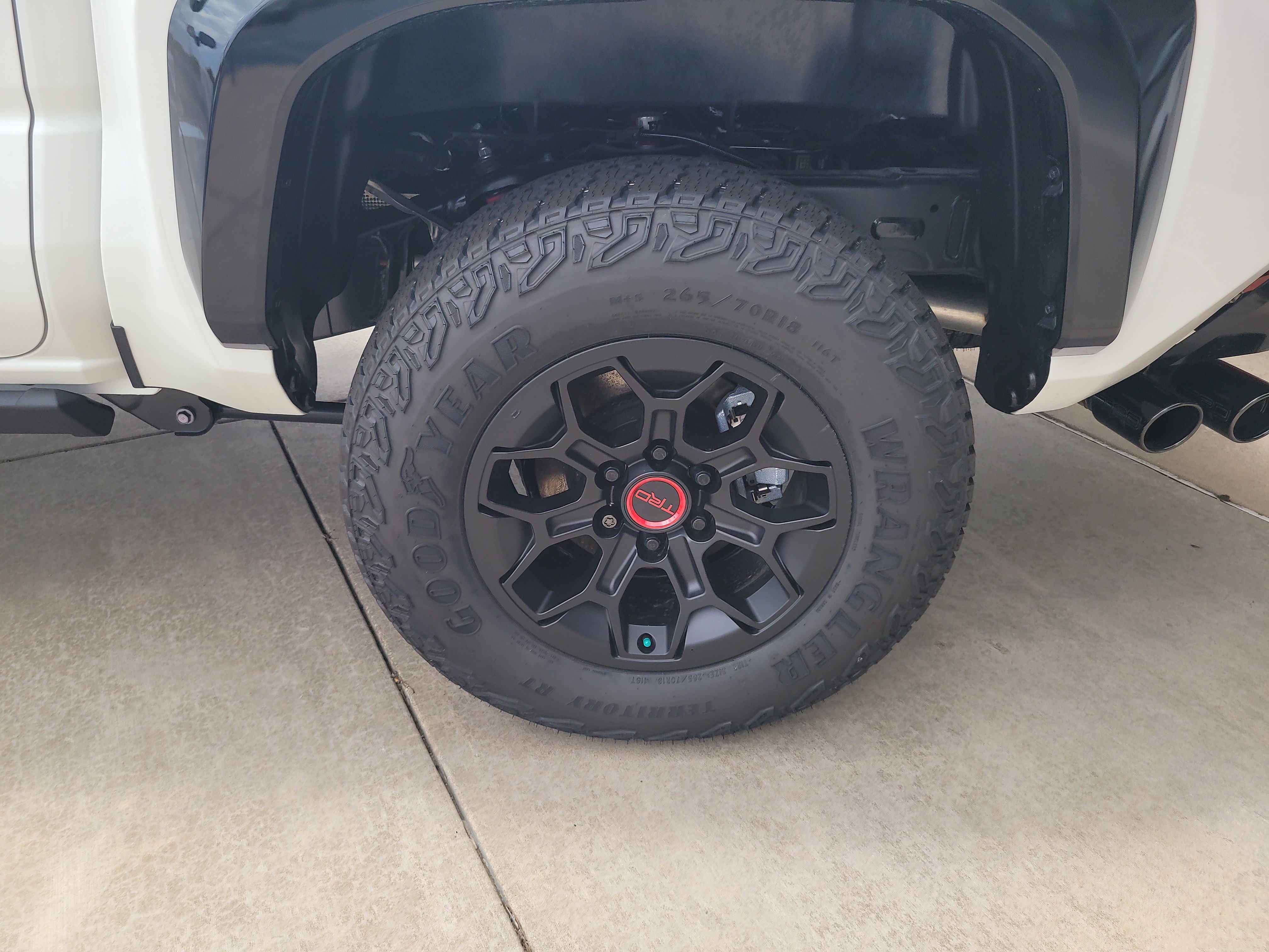 2026 Toyota Tacoma TRD Pro - Photo 9