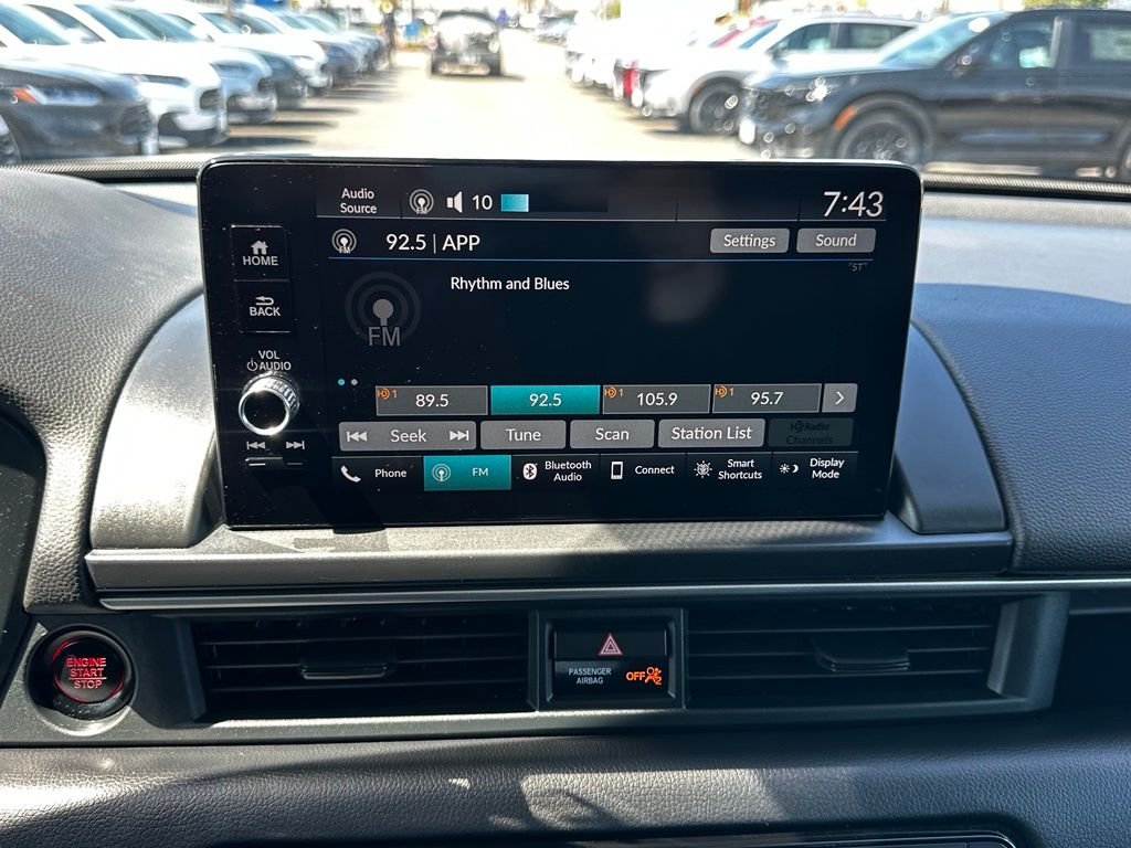 Used 2023  Honda EX-L image 22