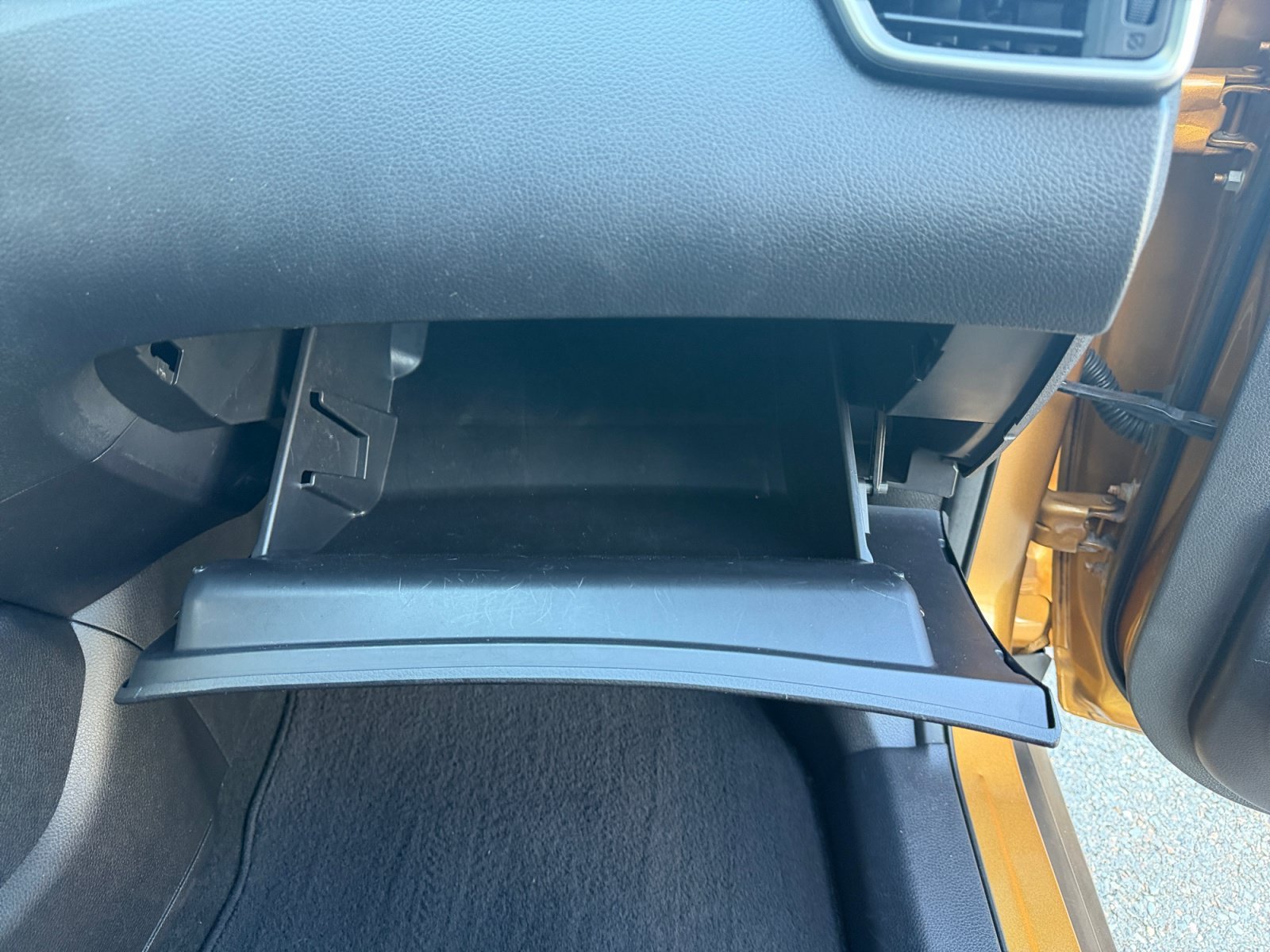 Used 2014 Saharan Sun Nissan S image 28