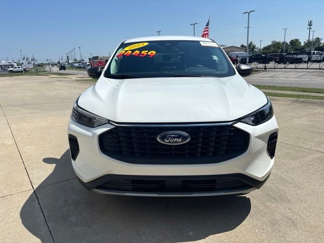 Certified Used 2023 Star White Metallic Tri-Coat Ford Active image 4