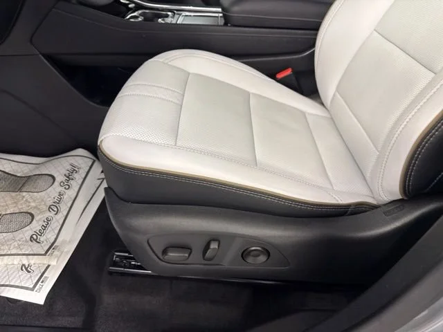 Used 2025 Sterling Gray Metallic Chevrolet High Country image 29