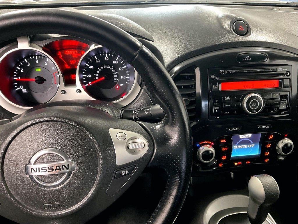 Used 2013 Gray Nissan SV image 18