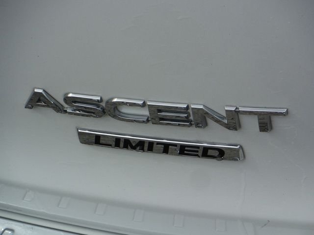 Used 2019 White Subaru Limited image 9