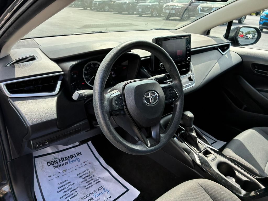 2022 Toyota Corolla LE - Photo 10