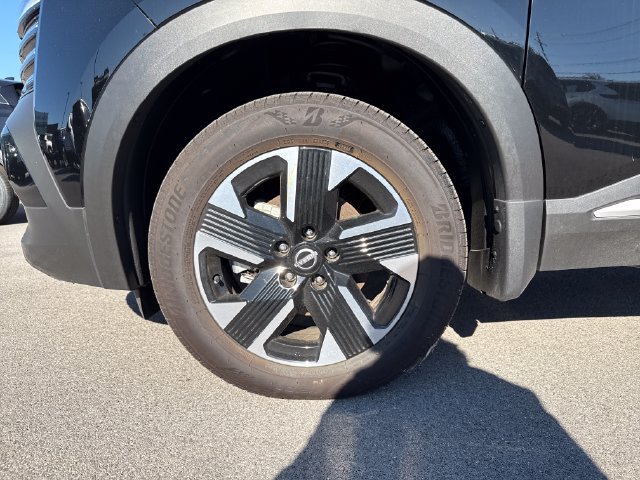 Used 2025 Black Nissan SV image 11