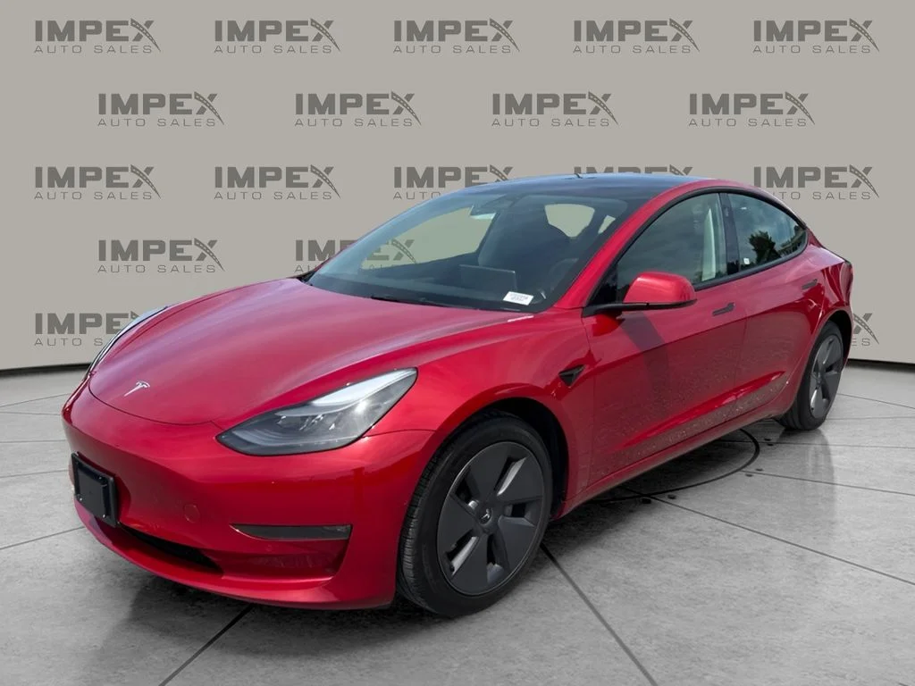 Used 2022 Red Tesla Long Range image 1
