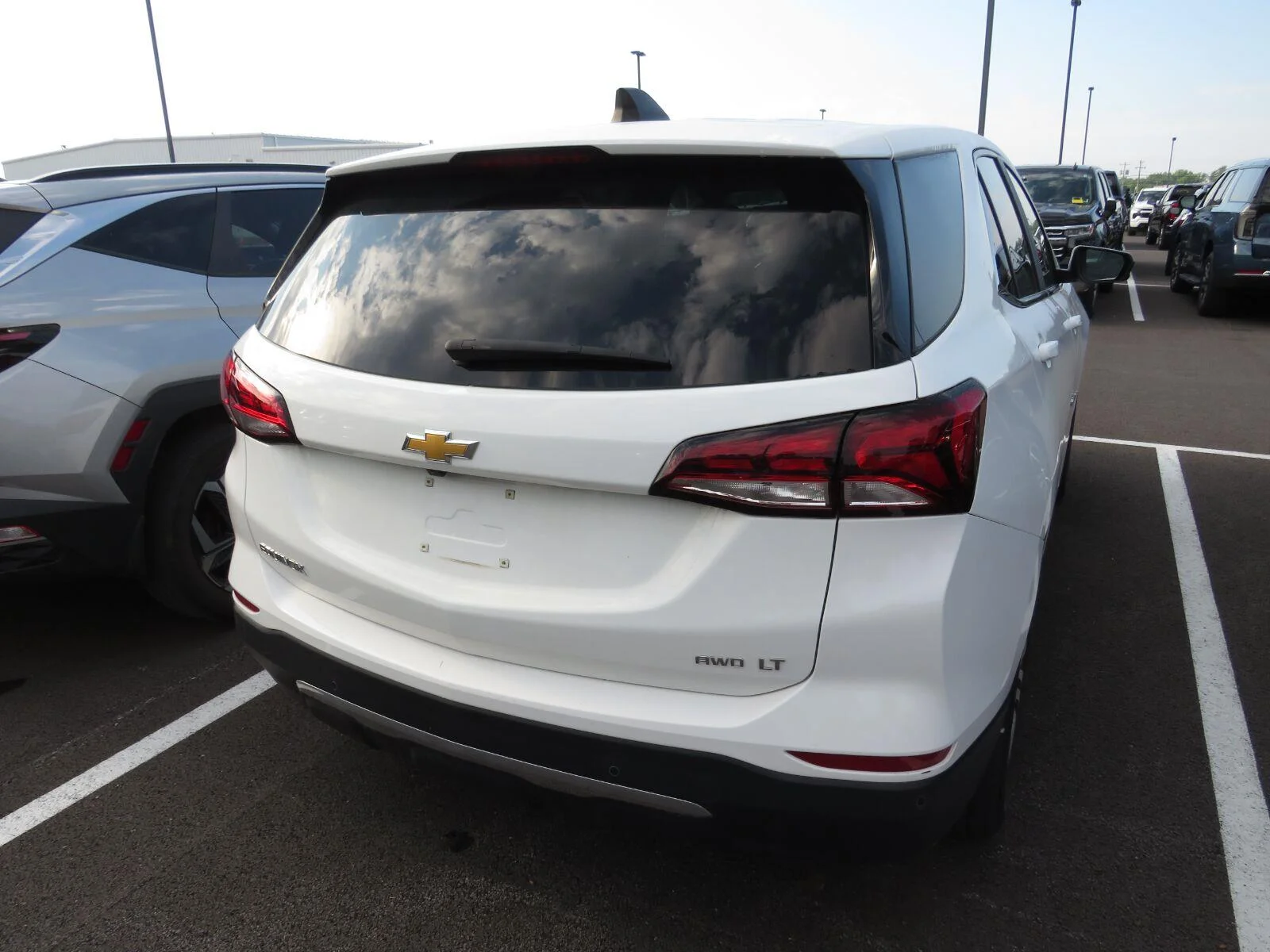 Used 2024 Summit White Chevrolet LT image 11