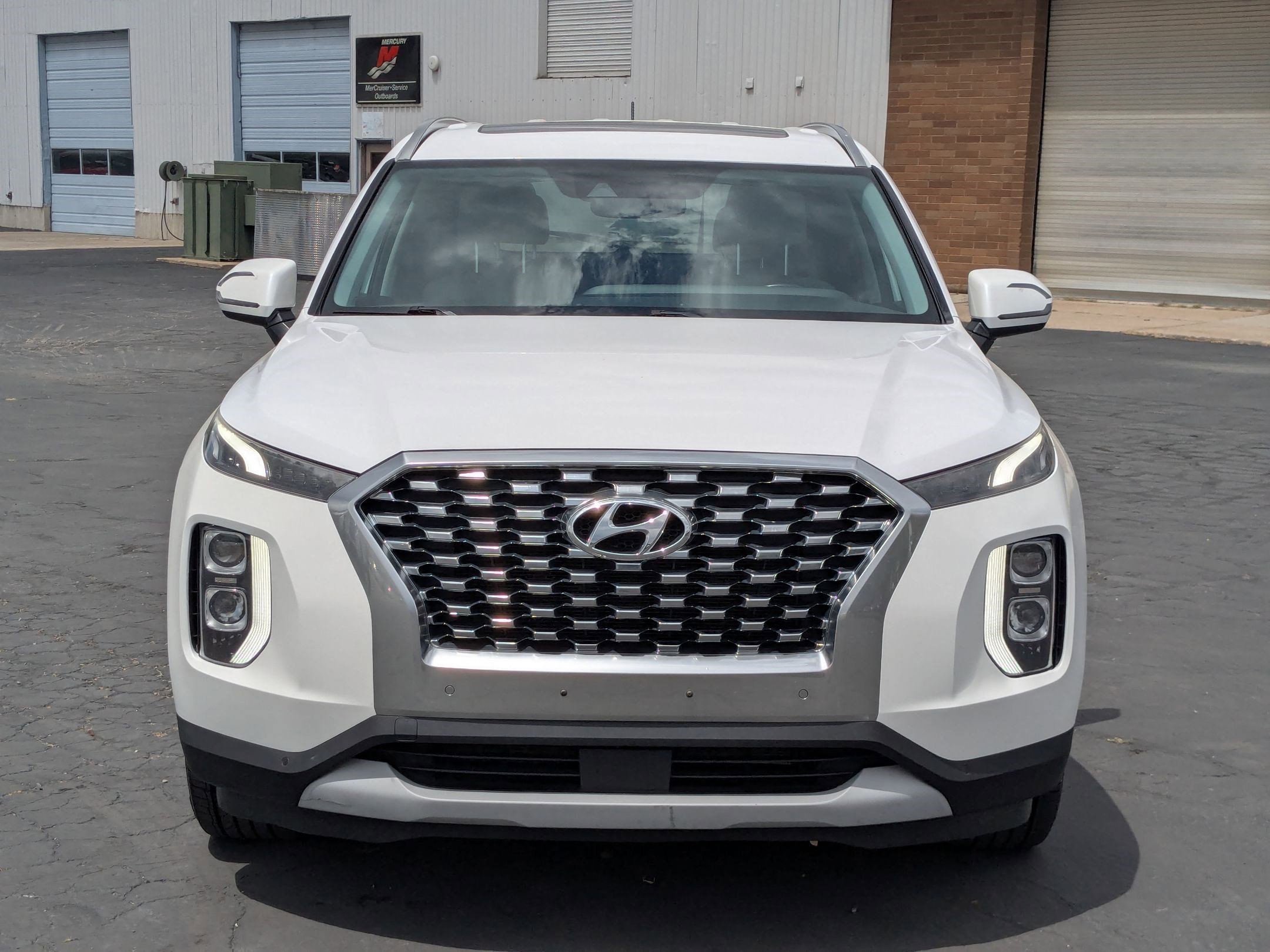 Used 2020 Hyper White Hyundai SEL image 9