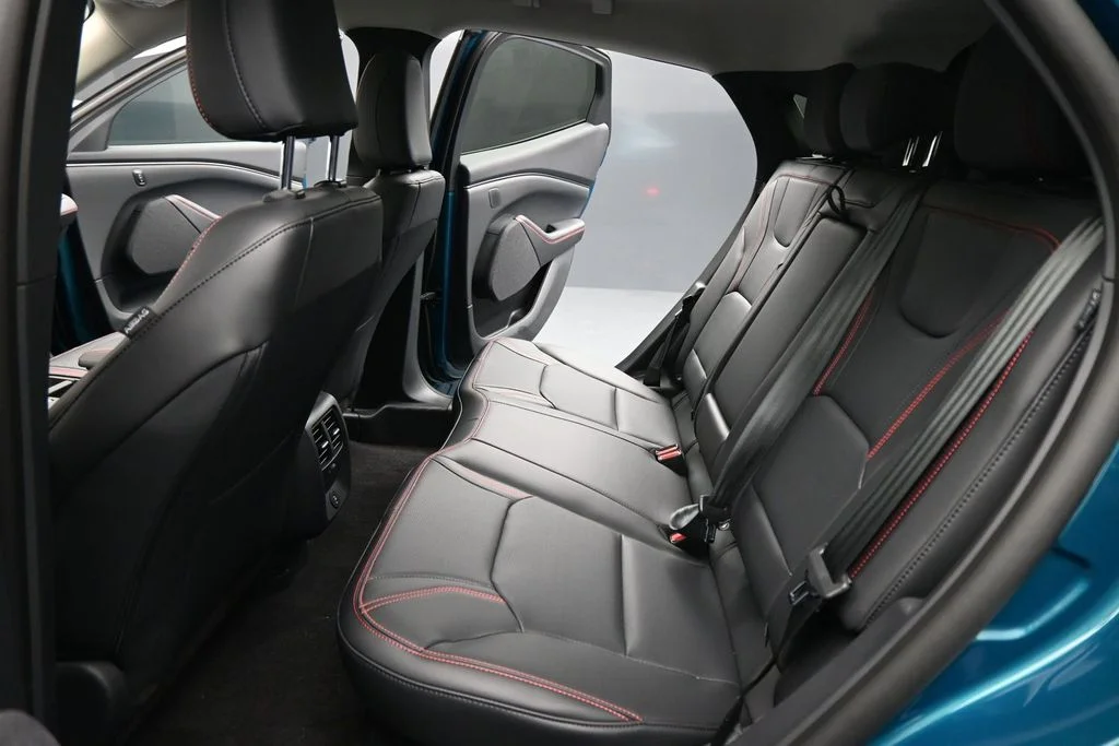 New 2026 Adriatic Blue Metallic Ford Premium image 16