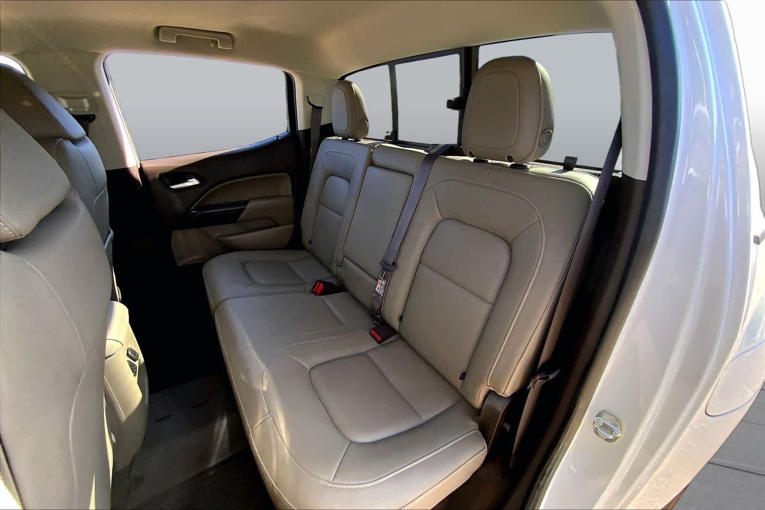 Used 2017 Summit White GMC 4WD SLT image 20
