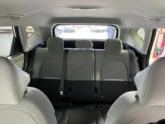 New 2027 White Kia LX image 26