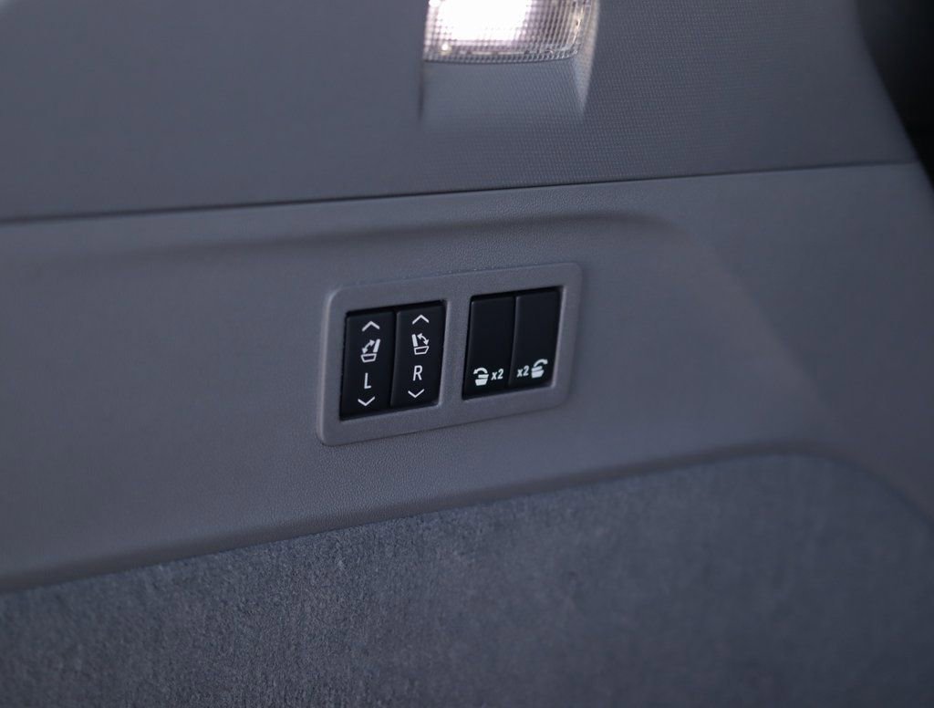 2026 Cadillac Escalade IQ Luxury - Photo 41