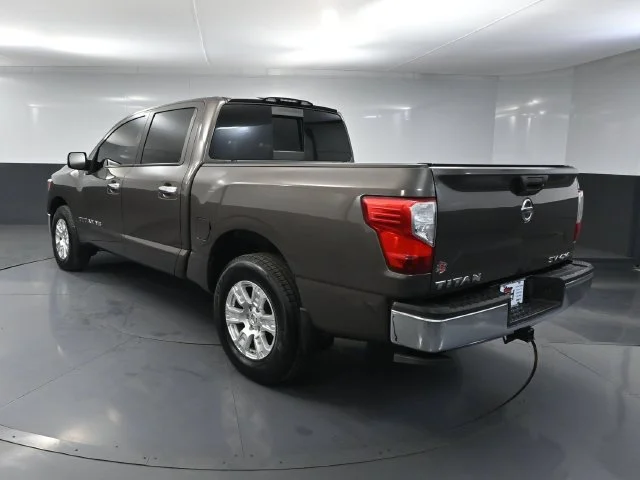 Used 2018 Brown Nissan SV image 6