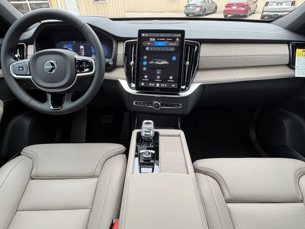 New 2026 Onyx Black Volvo Ultra image 28