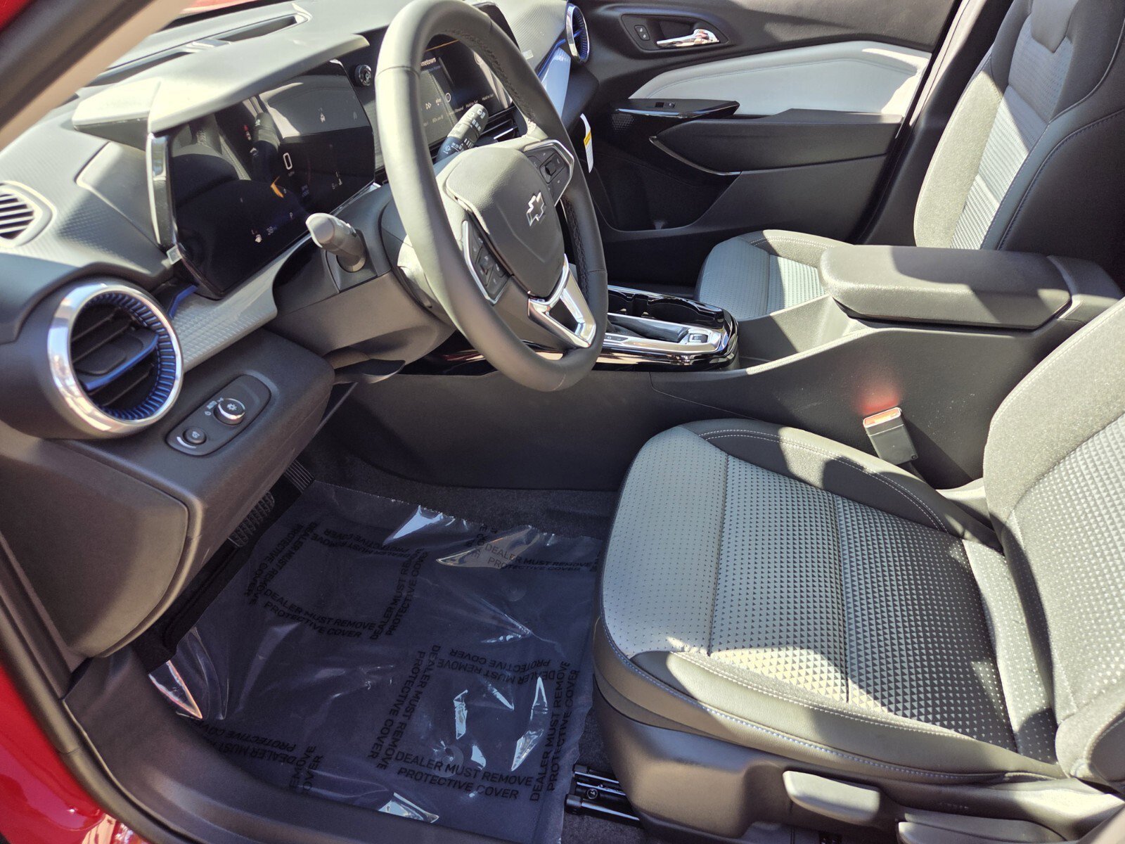 2026 Chevrolet Trax LT - Photo 7