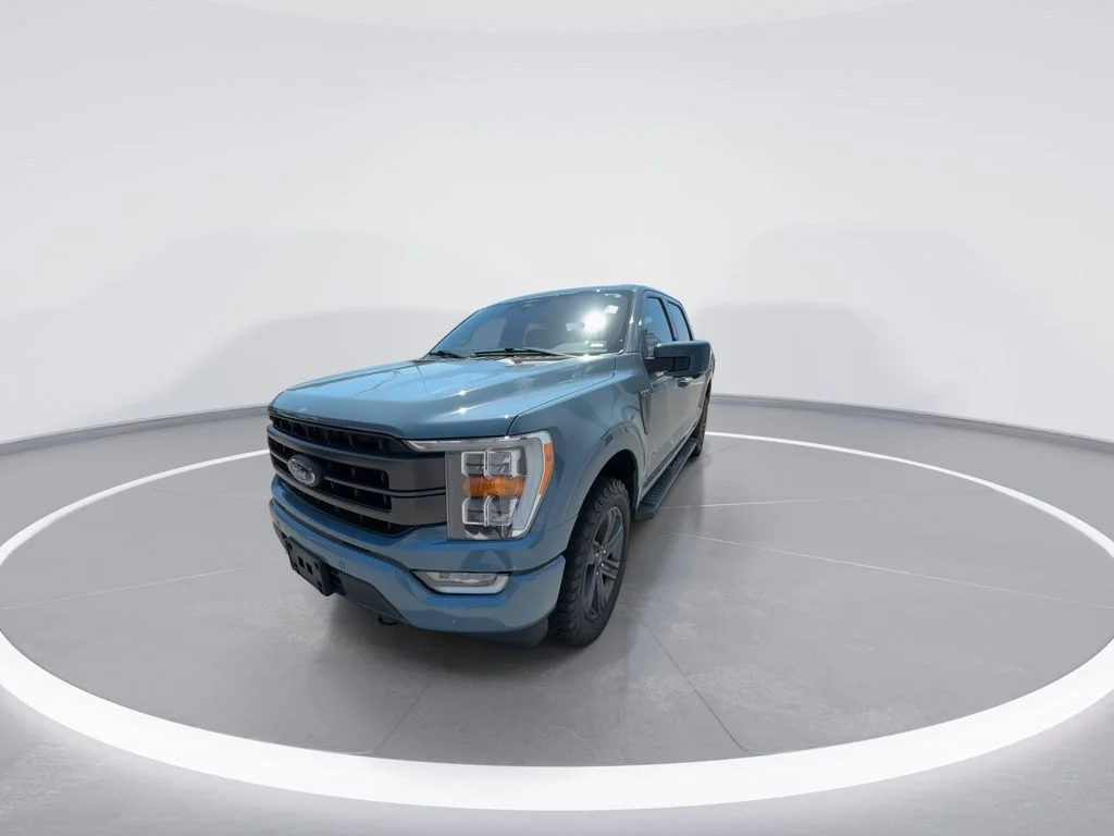 Used 2023 Blue Ford Lariat image 4