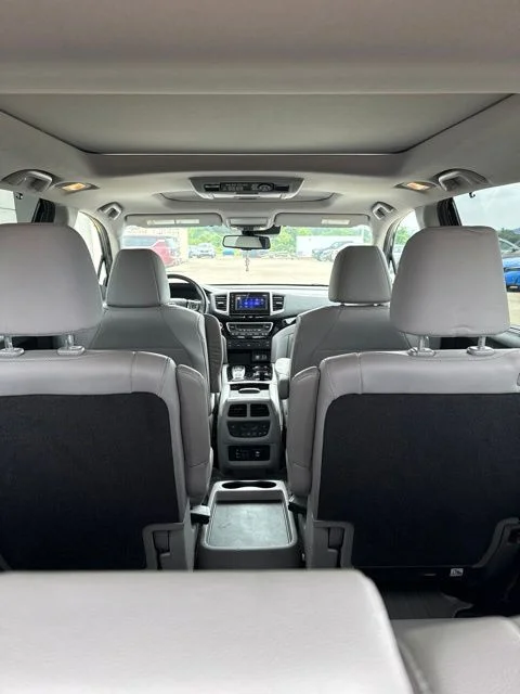 Used 2018  Honda Elite image 19