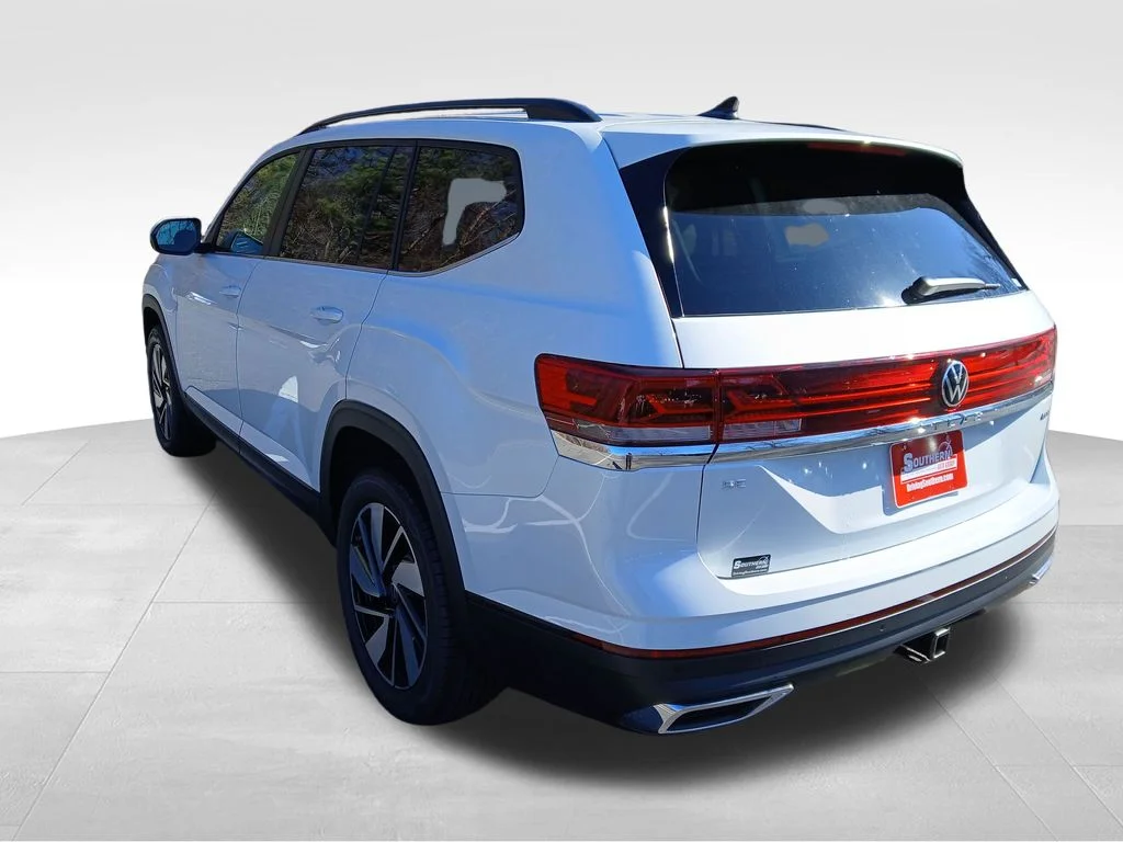New 2026 White Volkswagen SE w/Technology image 3
