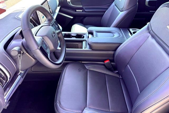 New 2025 Space Silver Metallic Ford Platinum image 7