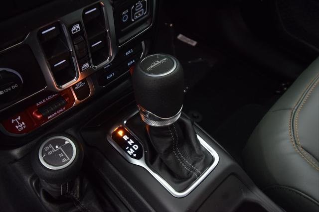 New 2026 Black Clear-Coat Exterior Paint Jeep Mojave image 30