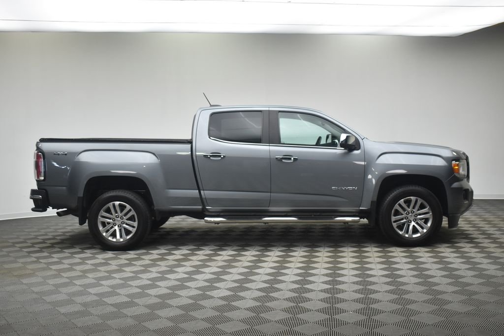 Used 2018 Gray GMC SLT image 8