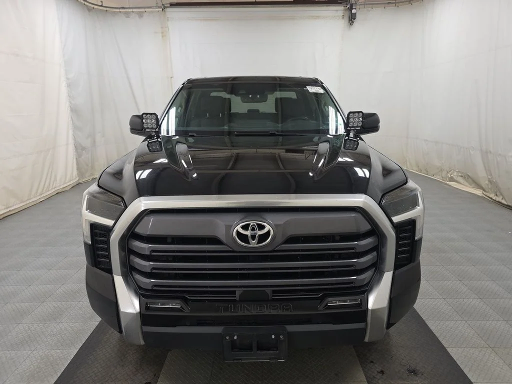 Used 2022 Toyota Tundra Limited with VIN 5TFJA5DB7NX056218 for sale in Kansas City