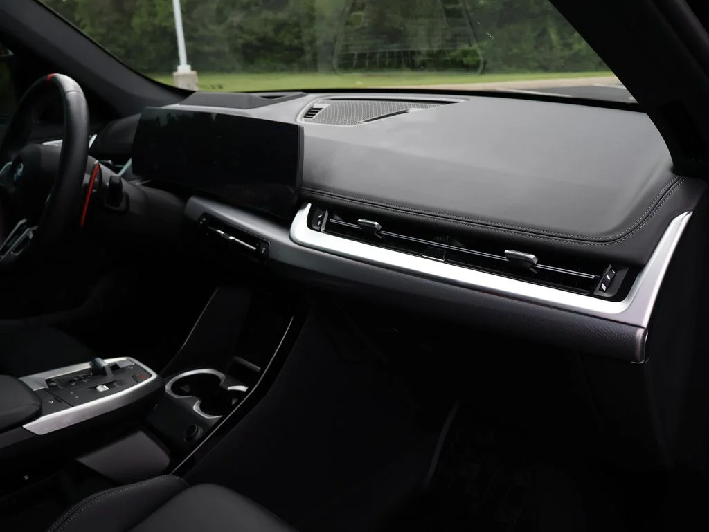 Used 2025 Black BMW M35i image 12
