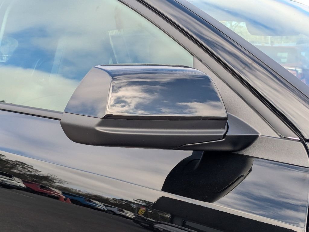 New 2025 Aurora Black Pearl Kia LX image 11