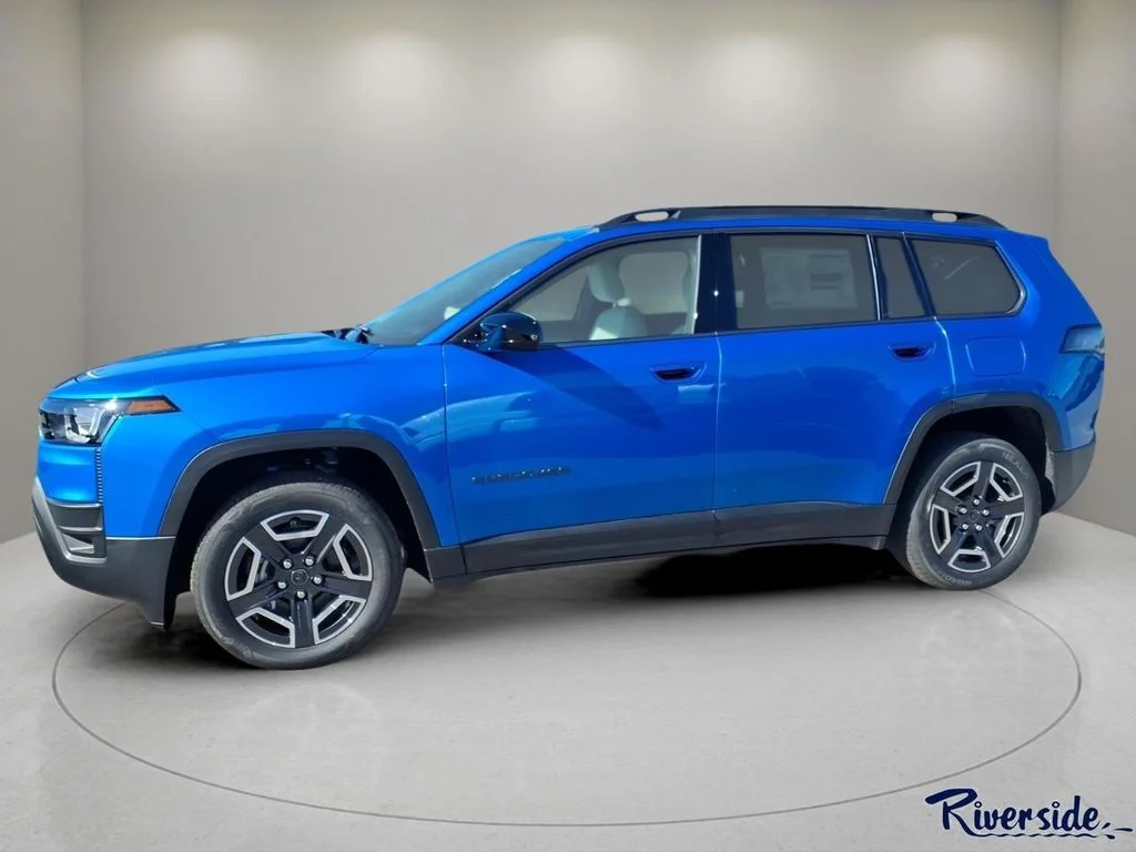 New 2026 Hydro Blue Pearl-Coat Exterior Paint Jeep Laredo image 3