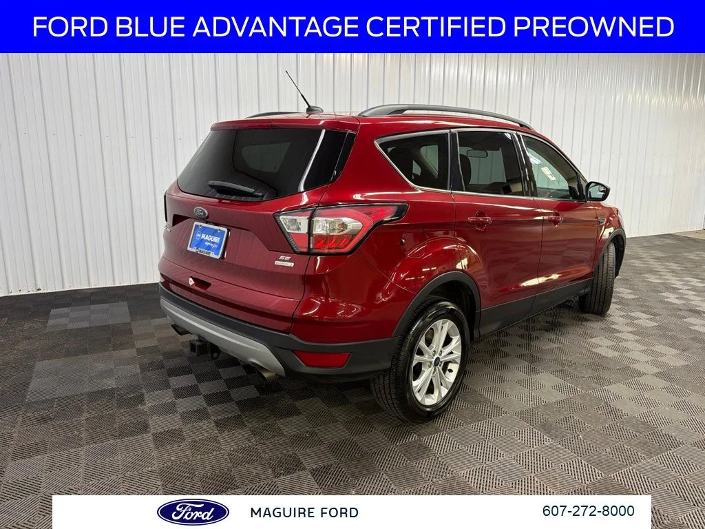 Used 2018 Red Ford SE image 11
