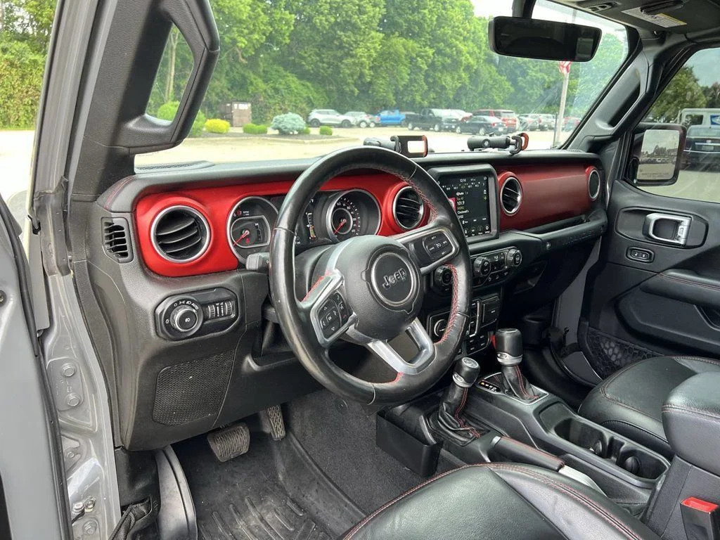 Used 2020 Gray Jeep Unlimited Rubicon image 9