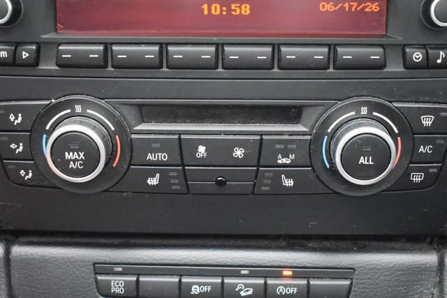 Used 2014 Black BMW xDrive28i image 27