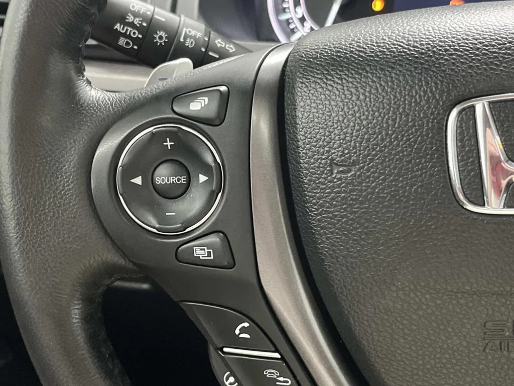 Used 2023 Crystal Black Pearl Honda RTL-E AWD 3.5L 1 Owner image 18