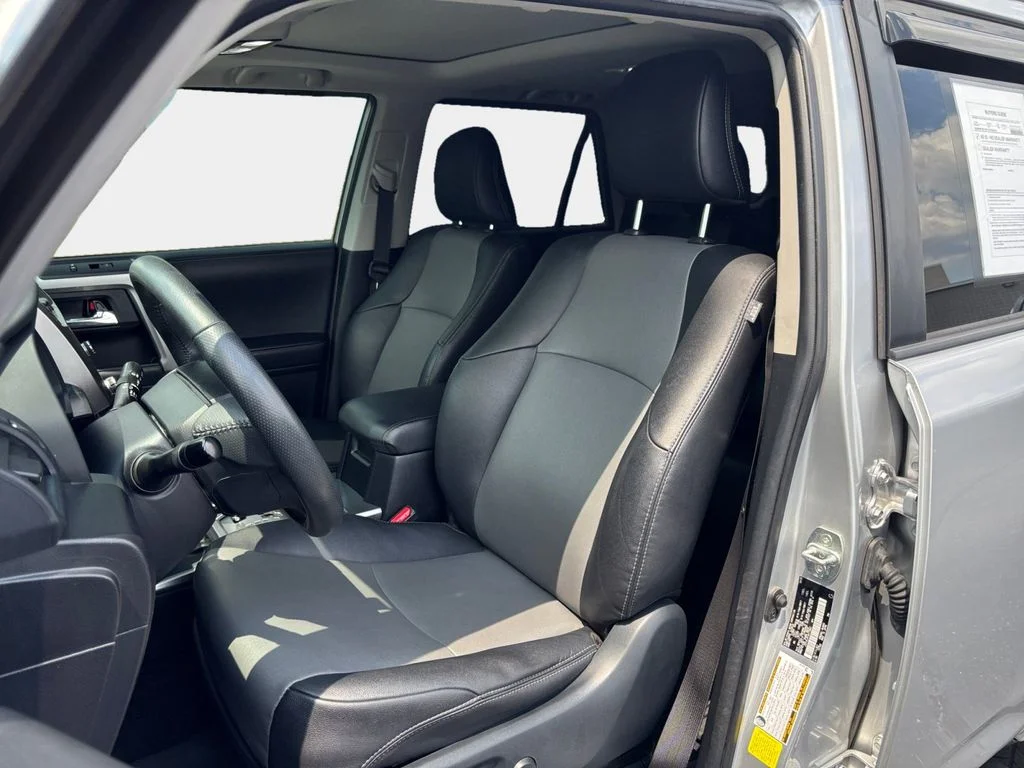 Used 2022 Silver Toyota SR5 Premium image 27