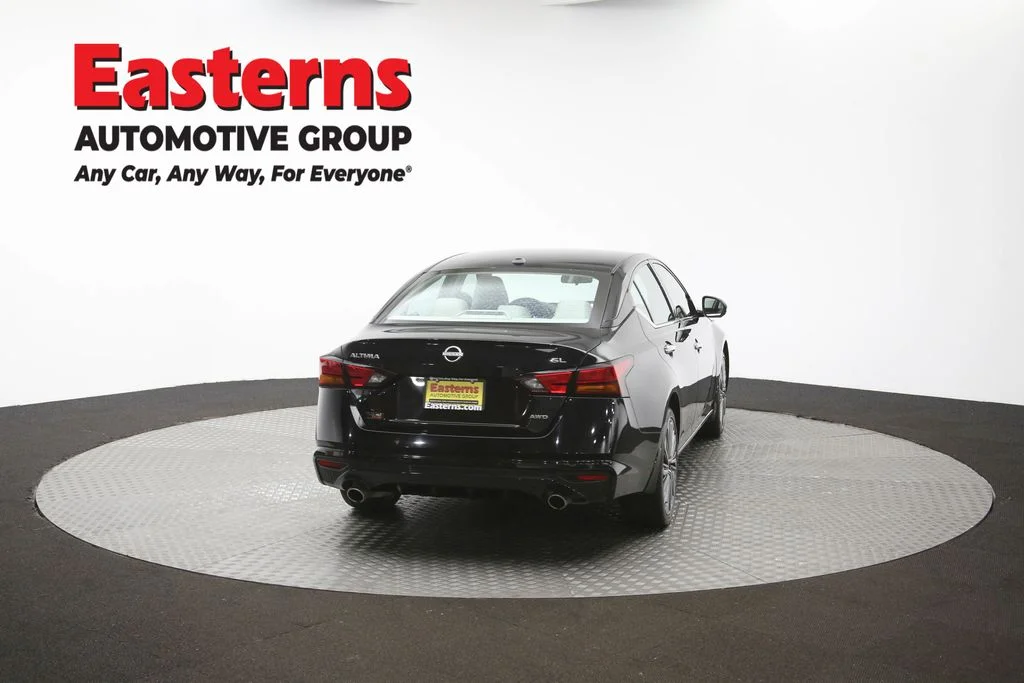 Used 2024 Black Nissan 2.5 SL image 39